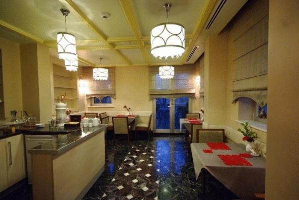 Otel Dareyn 2*